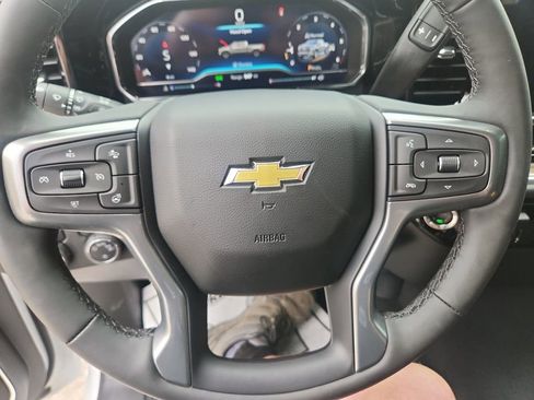 New 2025 Chevrolet Silverado 1500 LT image 17