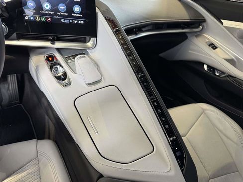 Used 2021 Chevrolet Corvette Stingray Preferred Cpe w/ Z51 Performance Package image 6