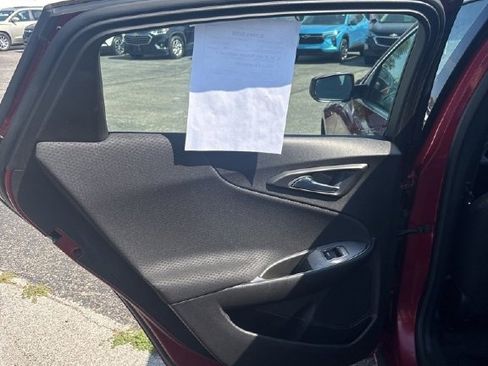 Used 2020 Chevrolet Malibu LT image 18