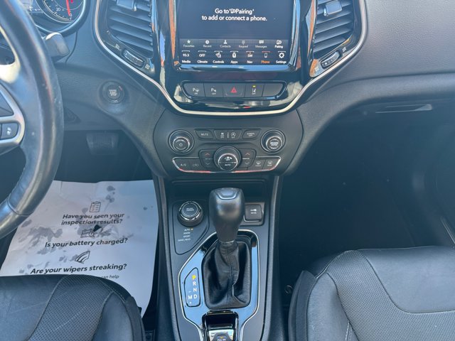 Used 2020 Jeep Cherokee Limited w/ Technology Group AWD/4WD image 11