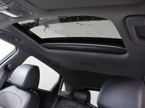 Certified 2023 Hyundai Kona Limited image 18