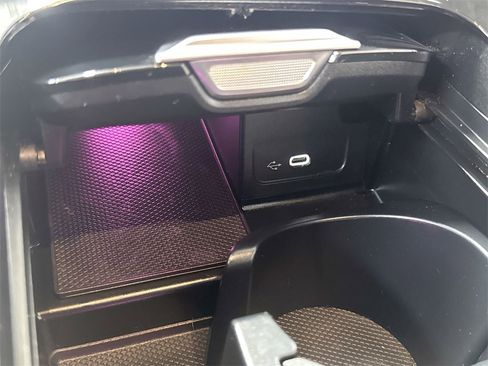 Used 2023 Mercedes-Benz C 300 4MATIC Sedan w/ Exclusive Trim Package image 24