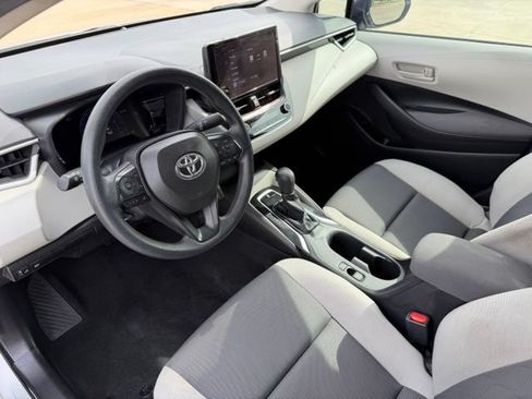 Used 2026 Toyota Corolla LE FWD image 12
