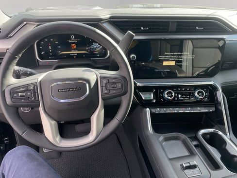 New 2026 GMC Sierra 2500 Denali w/ Max Trailering Package image 15