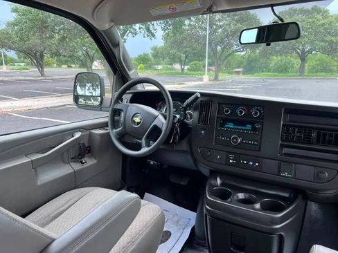 Used 2021 Chevrolet Express 2500 w/ Driver Convenience Package RWD image 13