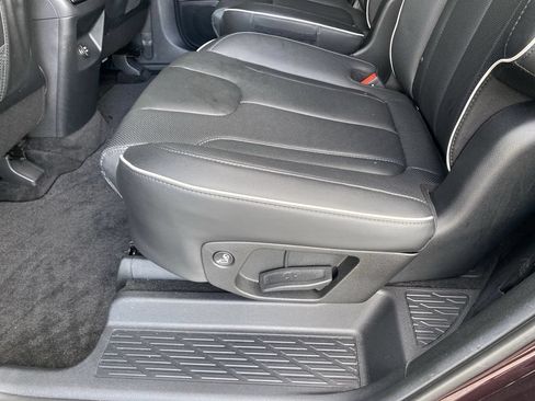 Certified 2024 Hyundai Palisade SEL AWD/4WD image 30