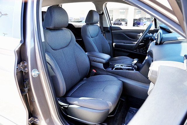 Used 2020 Hyundai Santa Fe SE FWD image 19