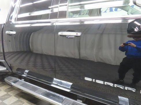 Used 2024 GMC Sierra 3500 SLT w/ SLT Premium Package image 32