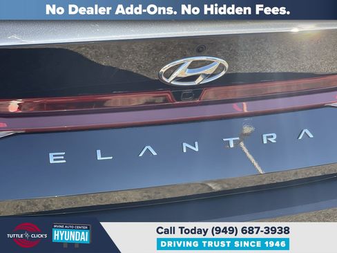 Certified 2023 Hyundai Elantra SEL image 8