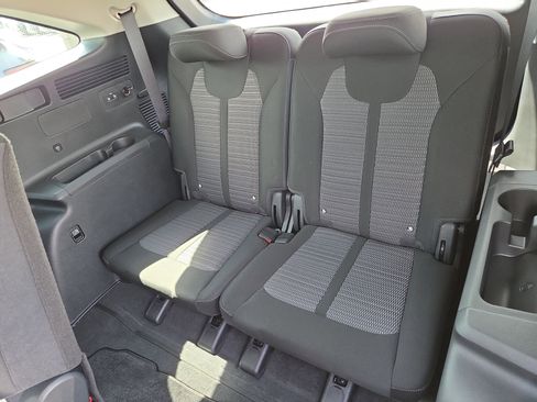 New 2026 Kia Sorento LX image 9