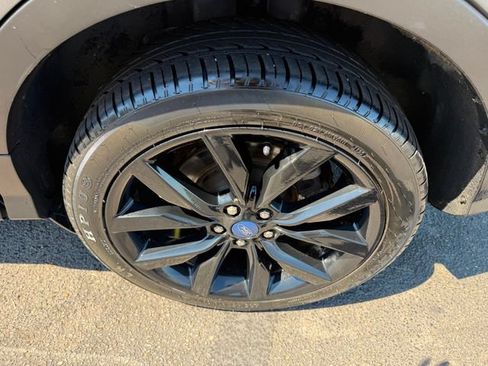 Used 2018 Ford Escape SE w/ SE Sport Appearance Package AWD/4WD image 13