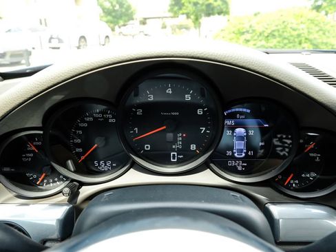 Used 2019 Porsche 911 Carrera RWD image 14