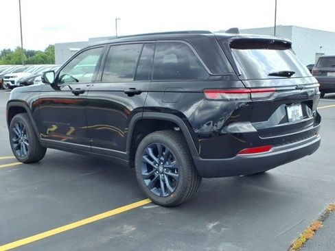 New 2026 Jeep Grand Cherokee Limited AWD/4WD image 4