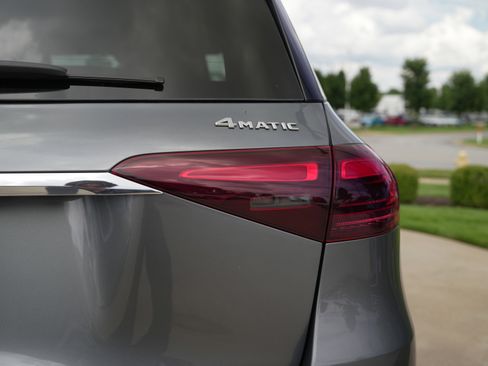 New 2026 Mercedes-Benz GLE 450e 4MATIC image 14