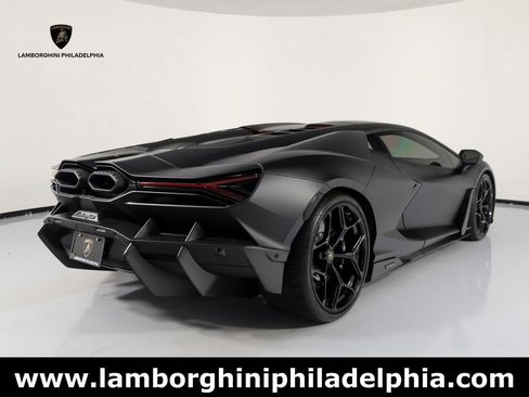 Used 2024 Lamborghini Revuelto AWD/4WD image 5