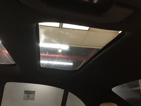 Used 2022 Mercedes-Benz E 350 4MATIC Sedan w/ AMG Line Exterior image 53