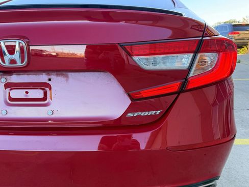 Used 2021 Honda Accord Sport image 11