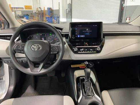 Used 2025 Toyota Corolla LE w/ LE Premium Package AWD/4WD image 12