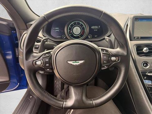 Used 2017 Aston Martin DB11 V12 RWD image 12