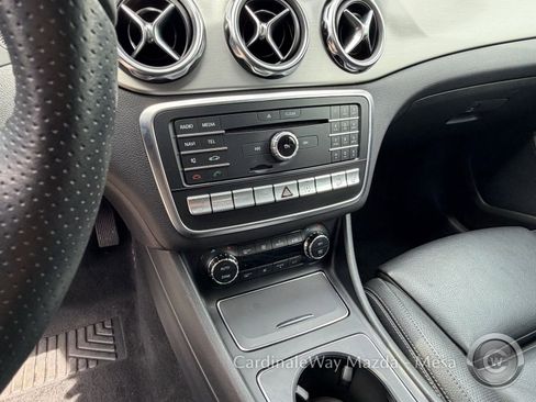 Used 2018 Mercedes-Benz GLA 250 4MATIC image 9