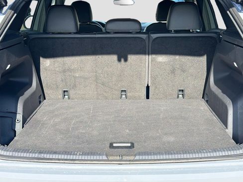 Used 2025 Volkswagen Atlas Cross Sport SE image 11