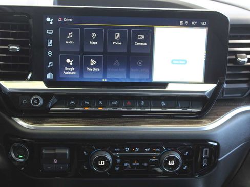 Used 2026 Chevrolet Silverado 1500 LT Trail Boss w/ LT Trail Boss Premium Package AWD/4WD image 16