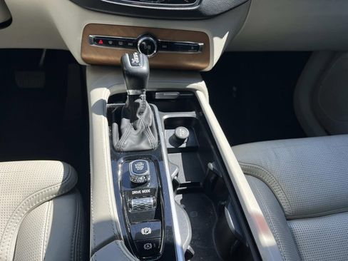 Used 2019 Volvo XC90 T6 Inscription w/ Protection Package Premier image 36