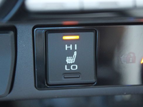 New 2025 Toyota RAV4 XLE Premium image 5