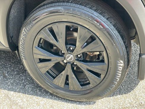 Certified 2023 Nissan Rogue SV w/ SV Premium B Package AWD/4WD image 42