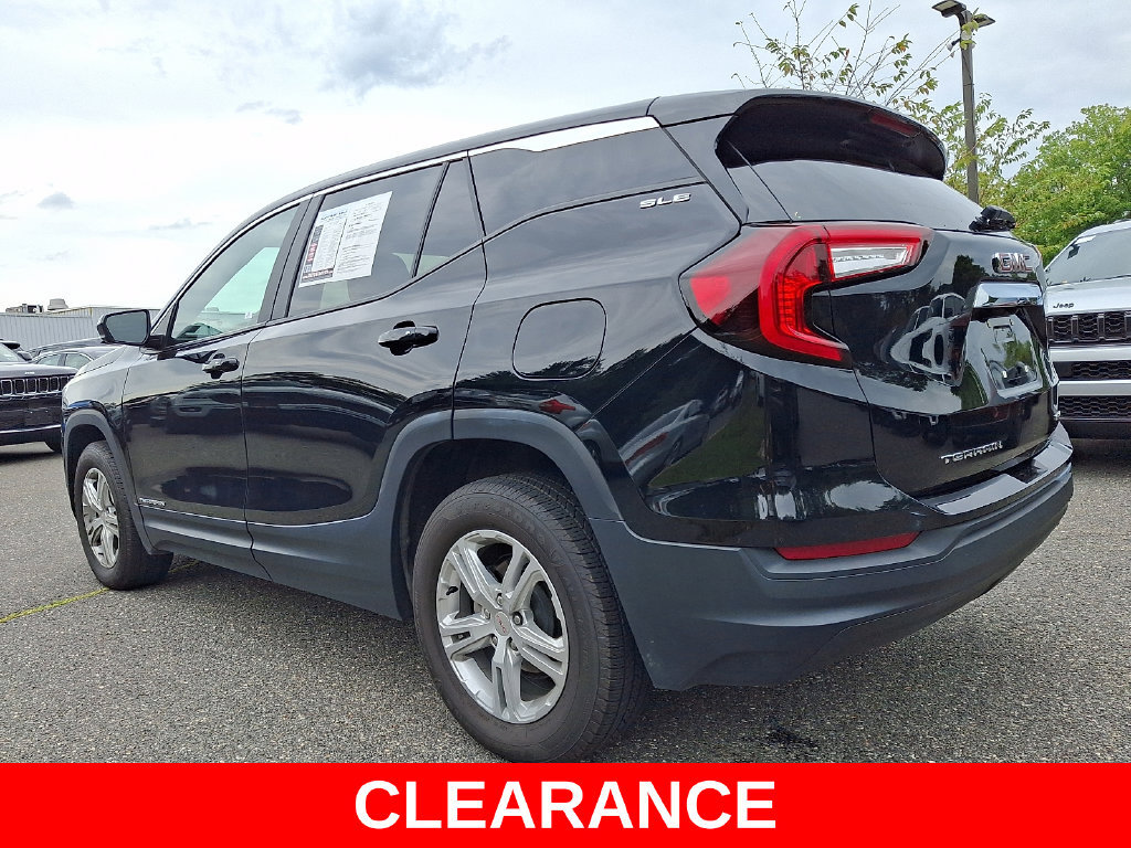 Used 2024 GMC Terrain SLE AWD/4WD image 4