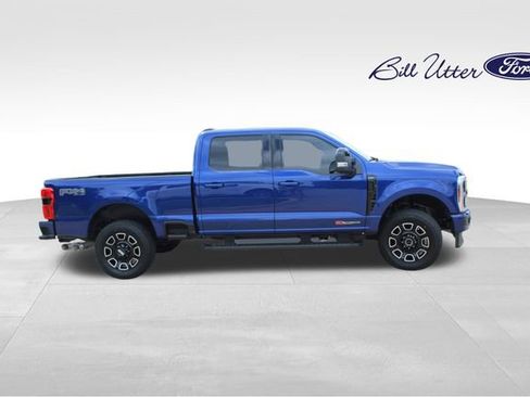 Used 2026 Ford F250 Lariat w/ Black Appearance Package AWD/4WD image 4