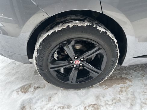 Used 2020 Jaguar F-PACE Checkered Flag image 11