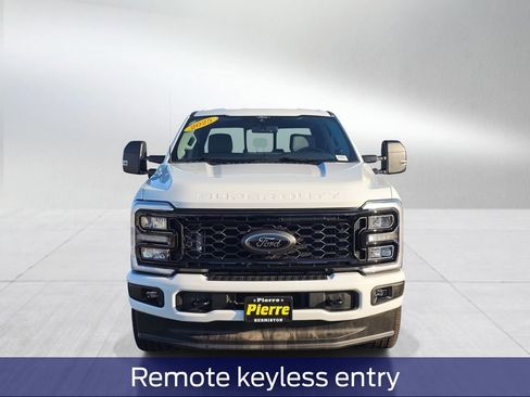 New 2025 Ford F350 XLT w/ Black Appearance Package image 7