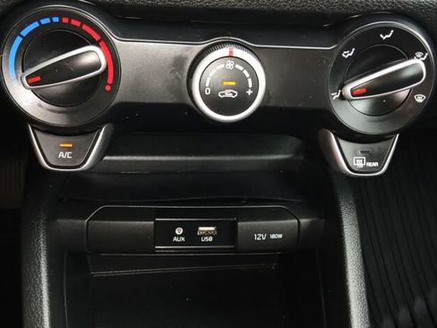 Used 2019 Kia Rio S image 17