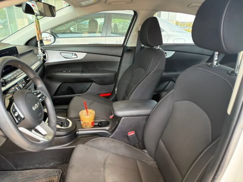 Used 2024 Kia Forte LX FWD image 12