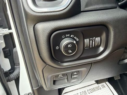 Used 2025 RAM 1500 Laramie w/ Sport Appearance Package AWD/4WD image 16