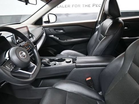Used 2021 Nissan Rogue SV AWD/4WD image 16