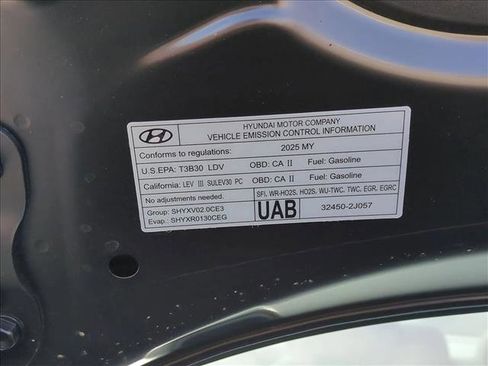 New 2025 Hyundai Elantra Sport image 17