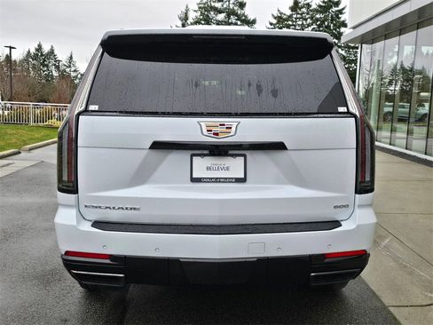 New 2026 Cadillac Escalade Sport image 4