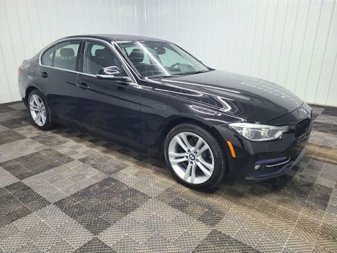 Used 2018 BMW 330i xDrive Sedan w/ Convenience Package image 13