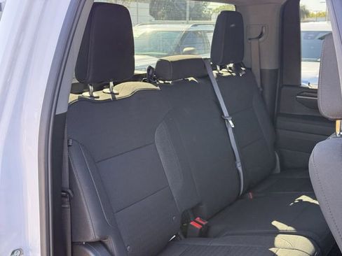 Used 2025 Chevrolet Silverado 2500 LT w/ Convenience Package image 31