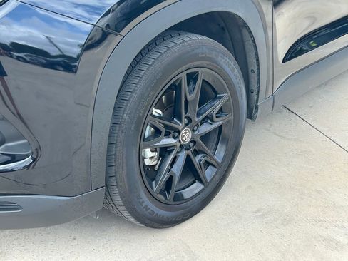 Used 2024 Toyota Grand Highlander AWD image 9