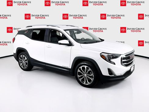 Used 2020 GMC Terrain SLT w/ Preferred Package FWD image 3