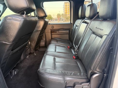 Used 2015 Ford F350 Platinum w/ Platinum Package image 34