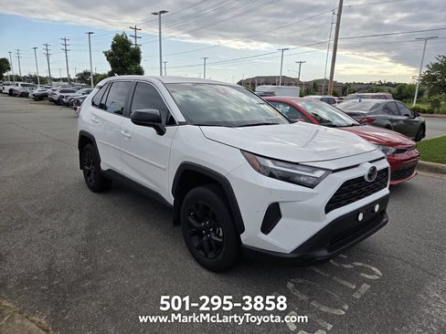 Used 2024 Toyota RAV4 LE FWD image 3