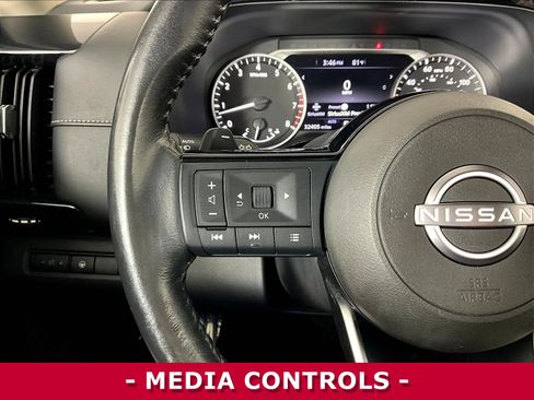 Used 2022 Nissan Pathfinder SV AWD/4WD image 11