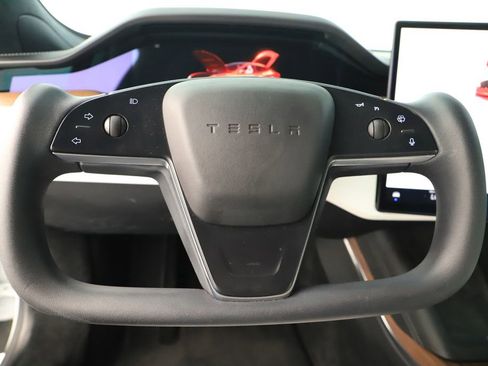 Used 2022 Tesla Model S AWD/4WD image 23