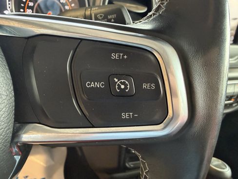 Used 2020 Jeep Gladiator Sport w/ Quick Order Package 24S image 16