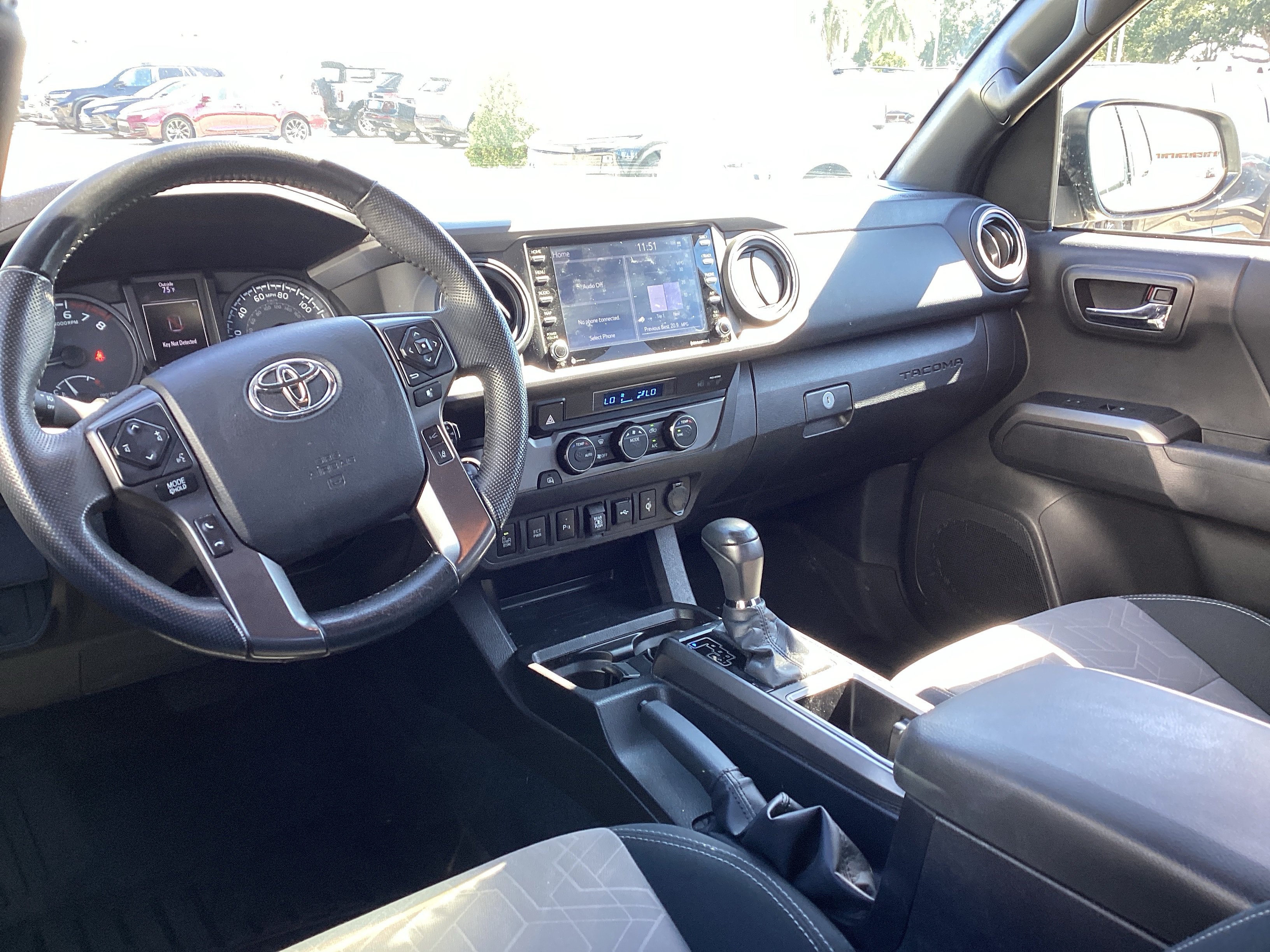 Used 2023 Toyota Tacoma TRD Sport w/ Technology Package RWD image 13