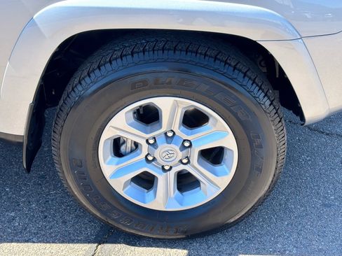 Used 2023 Toyota 4Runner SR5 Premium w/ Moonroof Package image 8